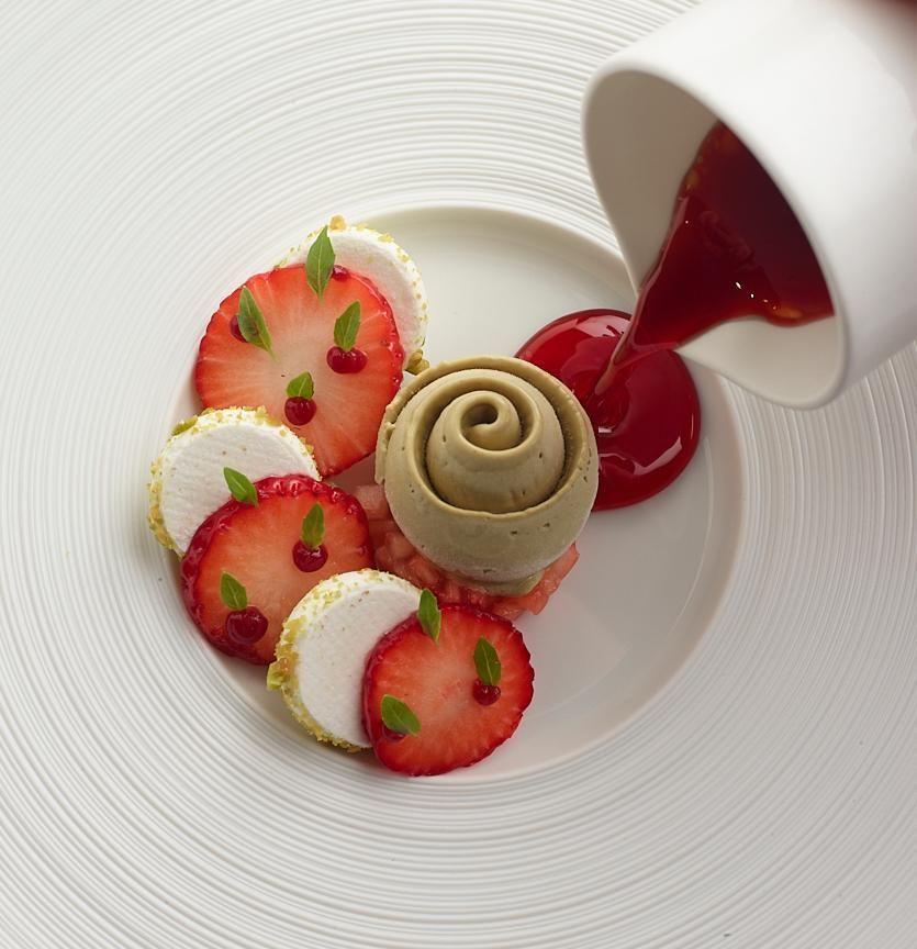 Fraises au jus aigre-doux